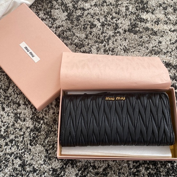 Miu Miu Handbags - Miu Miu leather continental wallet
